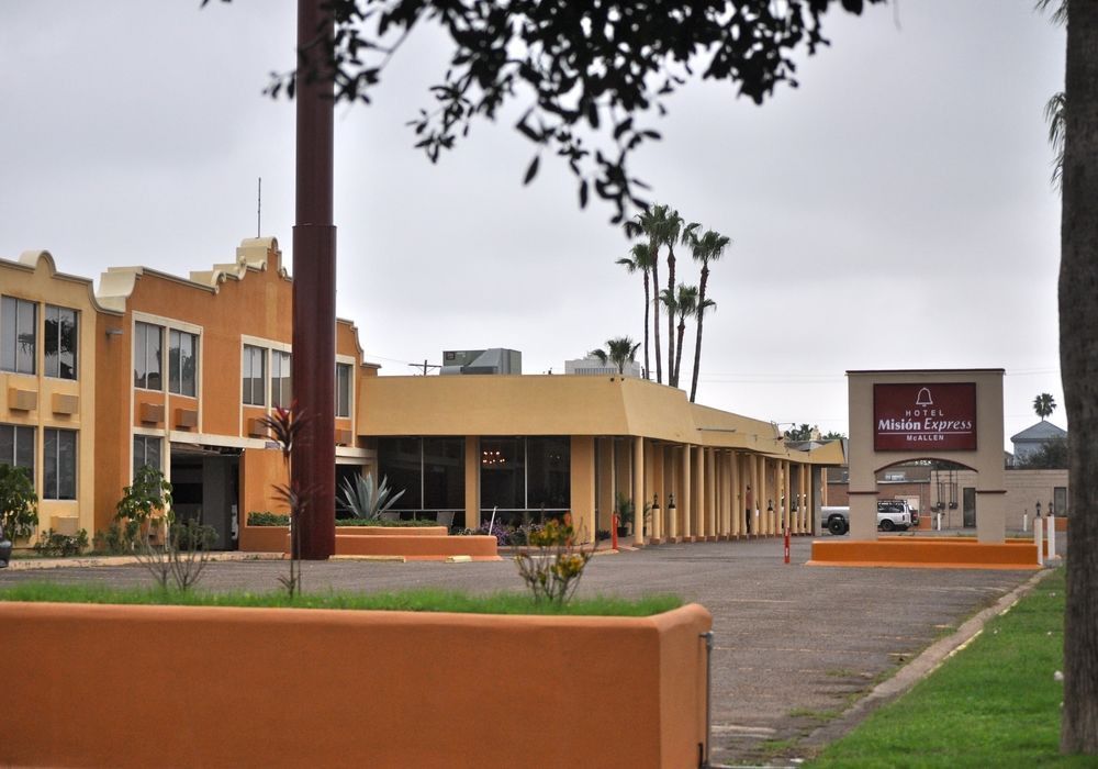 Clarion Inn Near Mcallen Airport Ngoại thất bức ảnh