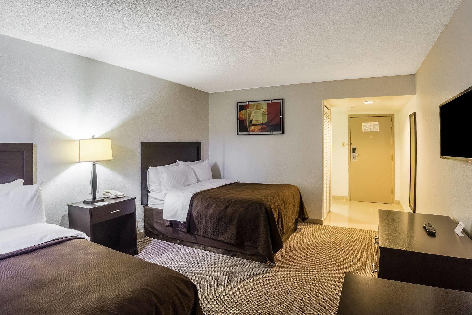 Clarion Inn Near Mcallen Airport Ngoại thất bức ảnh